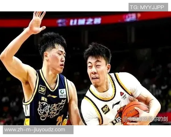 CBA联赛精彩对决北京队迎战青岛队争夺季后赛席位